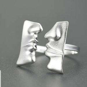 Face to Face Kisses Rings